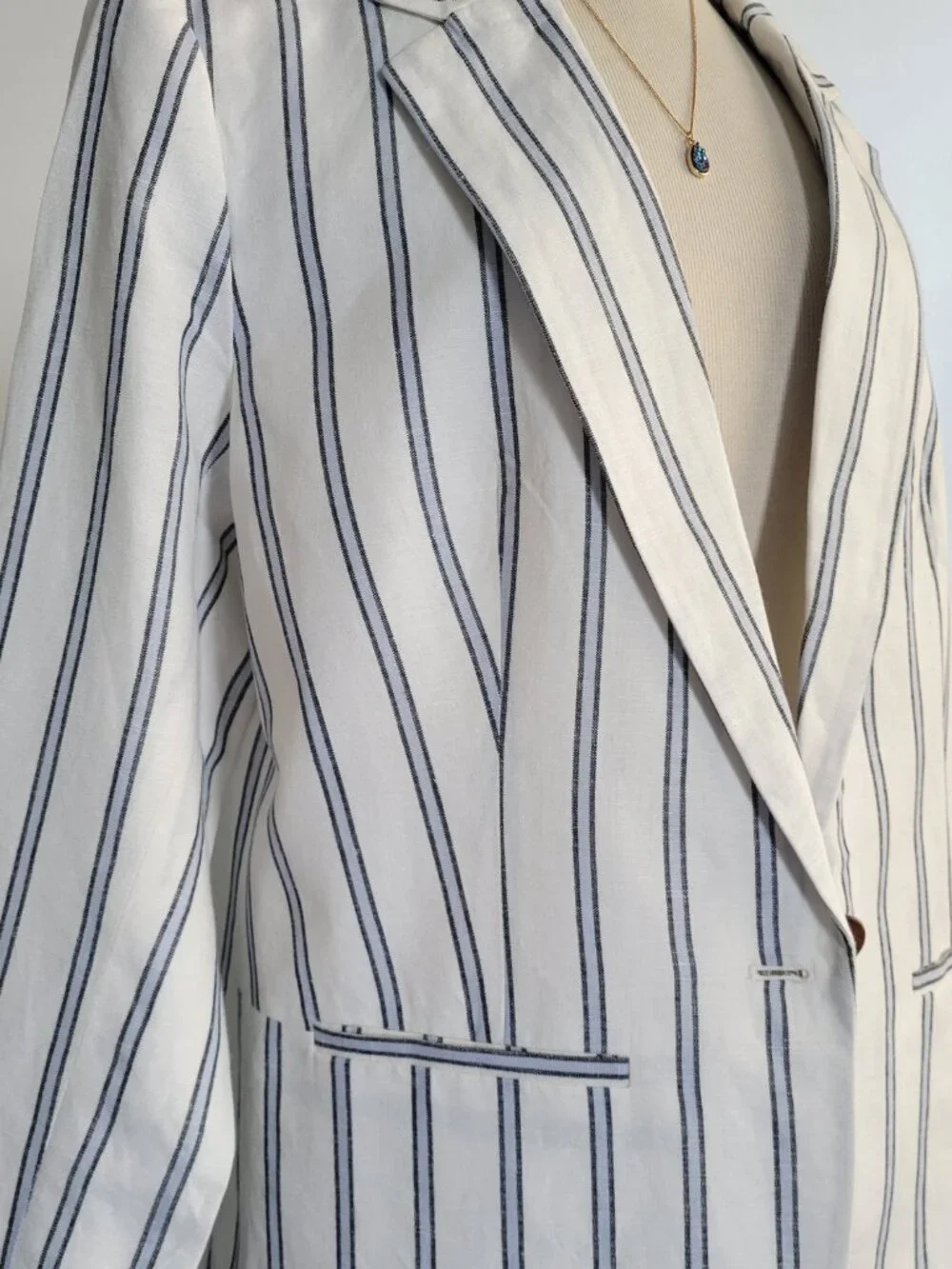A New Day Women’s White & Blue Pinstripe Linen Blazer
